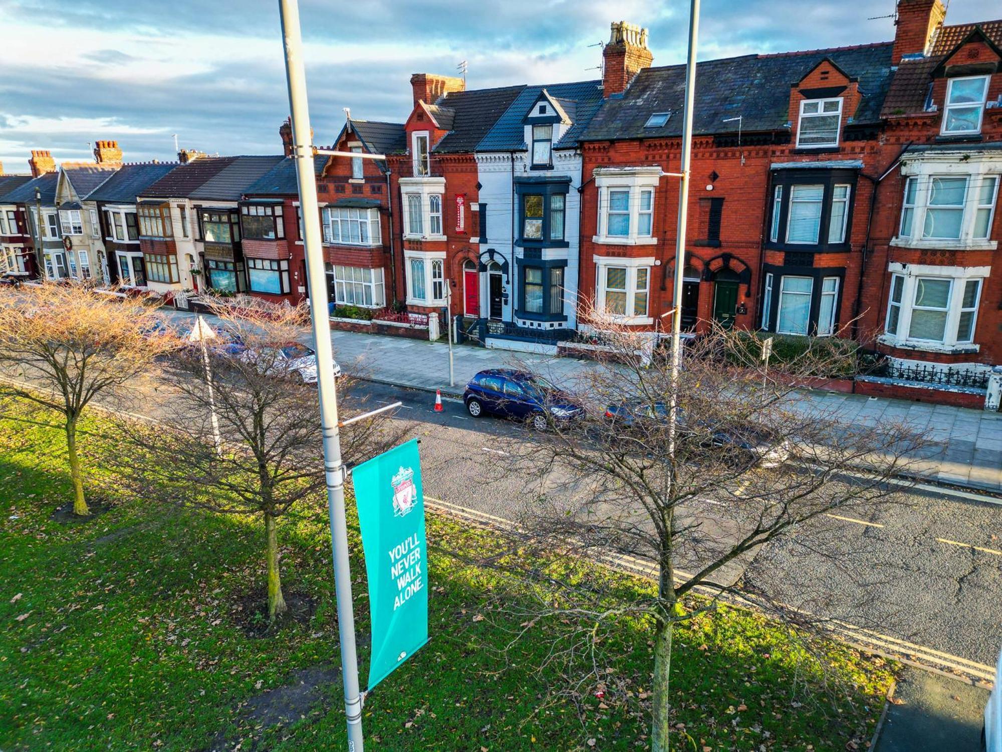 Entire Modern House Liverpool, 6 Bedrooms Exterior foto